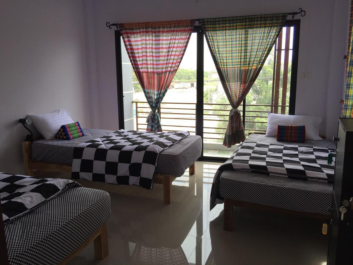 Sukhothai Cozy Hostel And Dorm Екстериор снимка